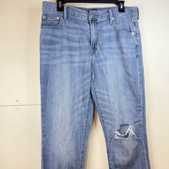 Women Gap Denim Size 30 Best Girlfriend Jeans Distressed Light Wash Inseam 27 - Picture 2 of 8